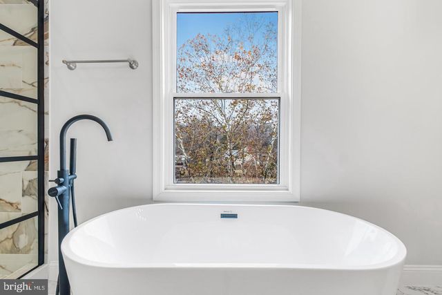 1002 POTOMAC DR, Stafford, VA 22554