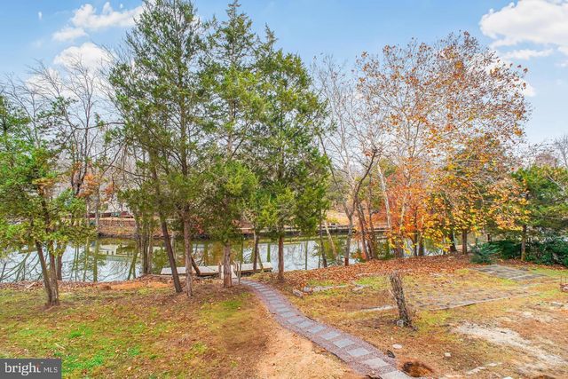 1002 POTOMAC DR, Stafford, VA 22554