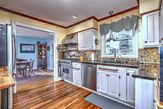 40 Seaview Terrace, Guilford, CT 06437