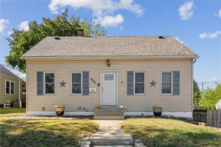 627 32nd Street SE, Cedar Rapids, IA 52403