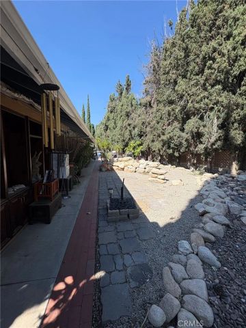 28562 Buena Vista, Highland, CA 92346