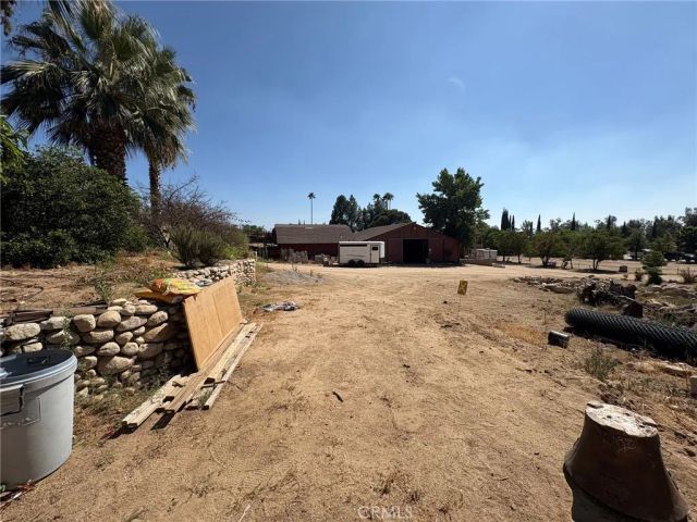 28562 Buena Vista, Highland, CA 92346