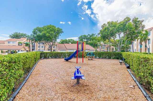 1743 Village Boulevard 205, West Palm Beach, FL 33409