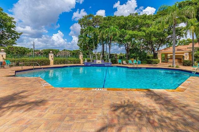 1743 Village Boulevard 205, West Palm Beach, FL 33409