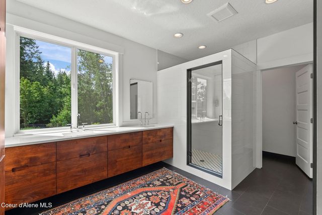 10512 Baldy Mountain Rd, Sandpoint, ID 83864