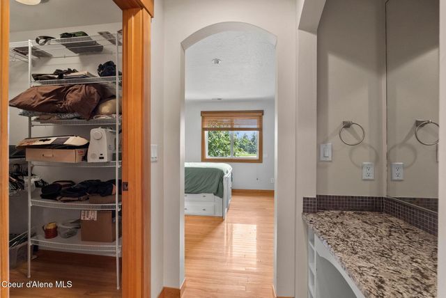 10512 Baldy Mountain Rd, Sandpoint, ID 83864