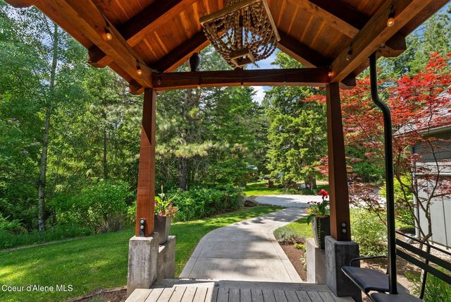 10512 Baldy Mountain Rd, Sandpoint, ID 83864