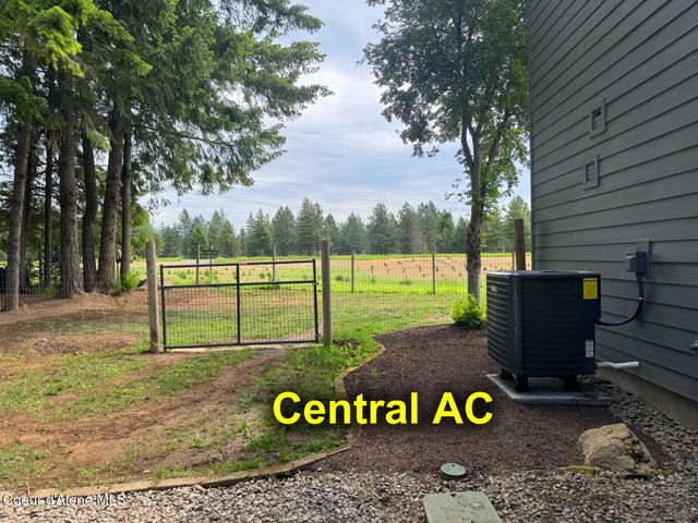 10512 Baldy Mountain Rd, Sandpoint, ID 83864