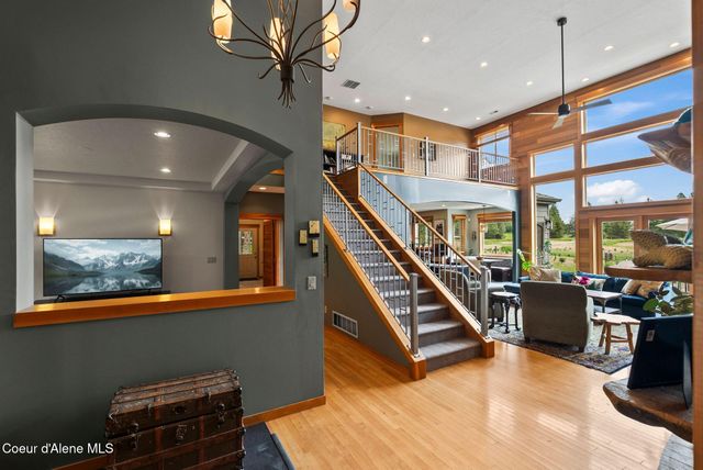 10512 Baldy Mountain Rd, Sandpoint, ID 83864