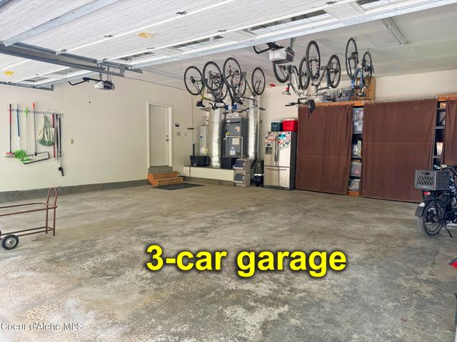10512 Baldy Mountain Rd, Sandpoint, ID 83864