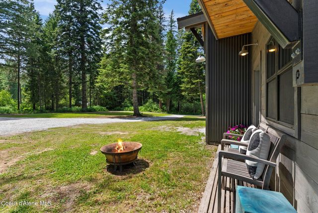 10512 Baldy Mountain Rd, Sandpoint, ID 83864