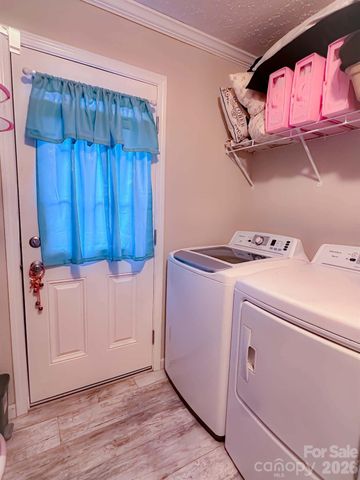 77 Raccoon Ridge, Marion, NC 28752