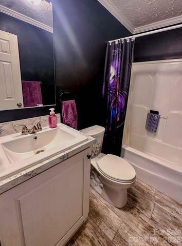 77 Raccoon Ridge, Marion, NC 28752