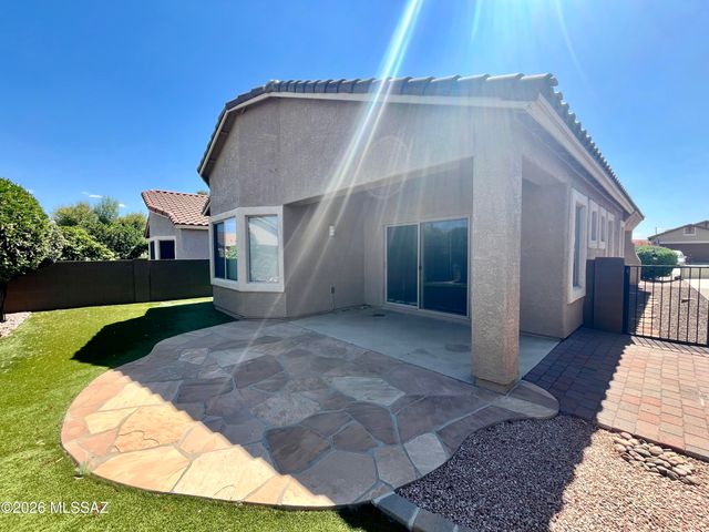 158 W Calle Del Estribo, Sahuarita, AZ 85629