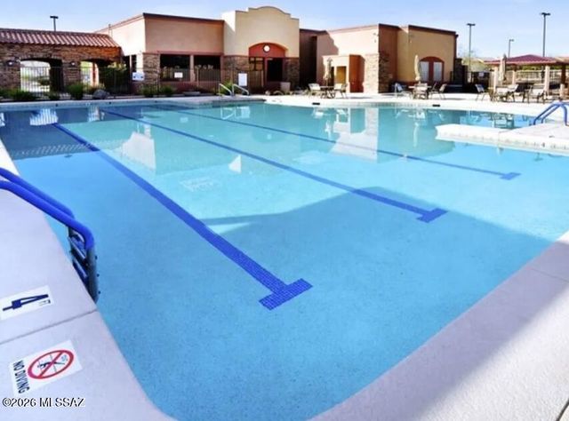 158 W Calle Del Estribo, Sahuarita, AZ 85629