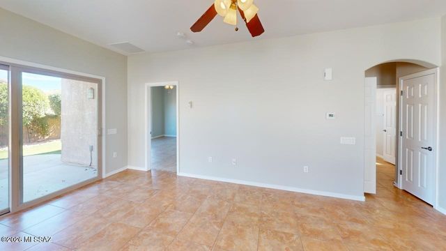 158 W Calle Del Estribo, Sahuarita, AZ 85629