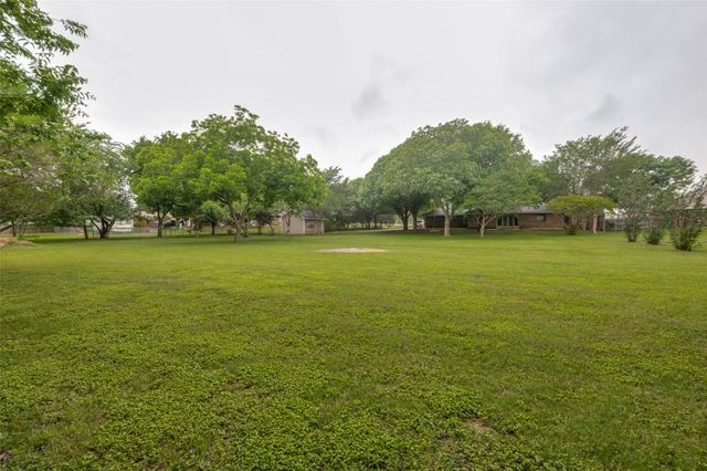 3470 Oak Tree Lane, Midlothian, TX 76065