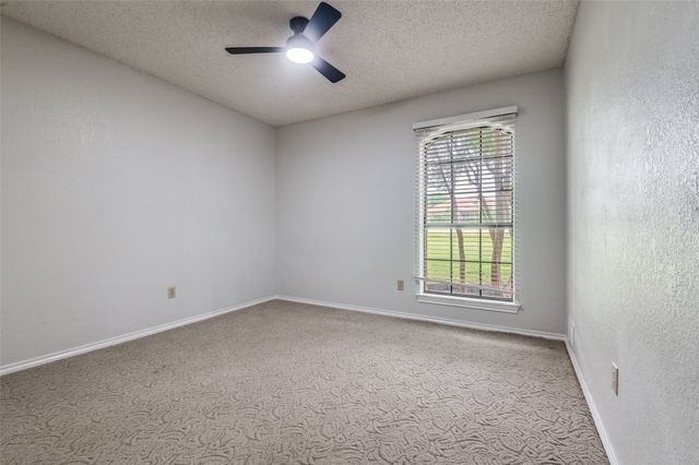 3470 Oak Tree Lane, Midlothian, TX 76065