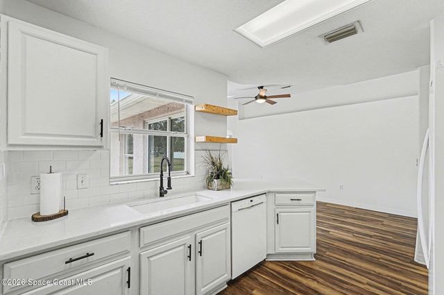 998 Haas Avenue NE, Palm Bay, FL 32907