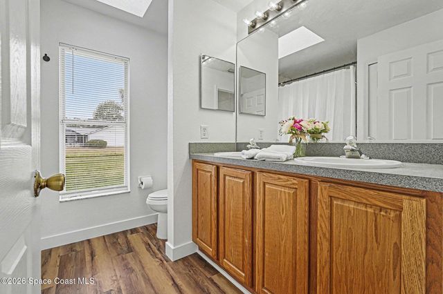 998 Haas Avenue NE, Palm Bay, FL 32907