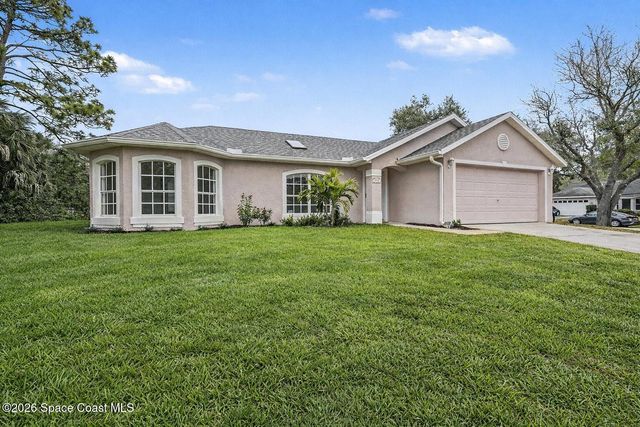 998 Haas Avenue NE, Palm Bay, FL 32907