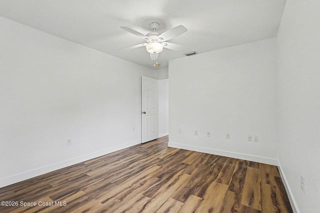 998 Haas Avenue NE, Palm Bay, FL 32907