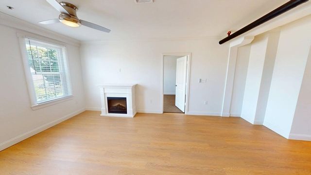 7 Marble St. 313W, Whitman, MA 02382