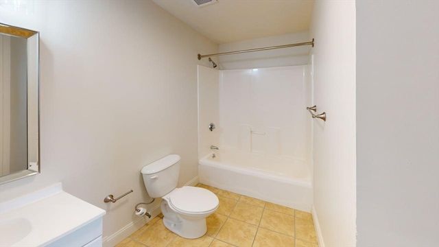7 Marble St. 313W, Whitman, MA 02382