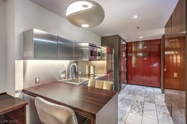 4381 West Flamingo Road 3010, Las Vegas, NV 89103