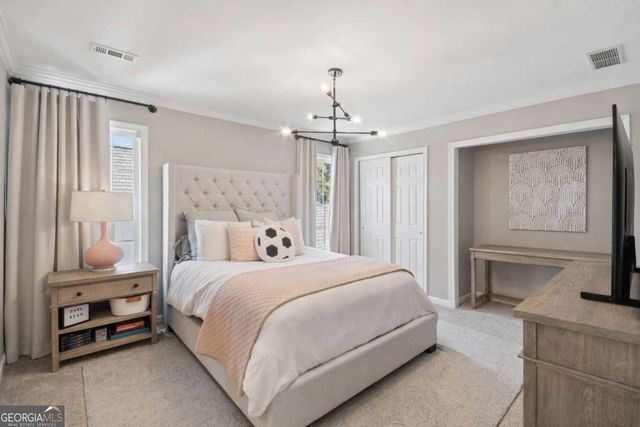 1058 Oakpointe Place, Dunwoody, GA 30338