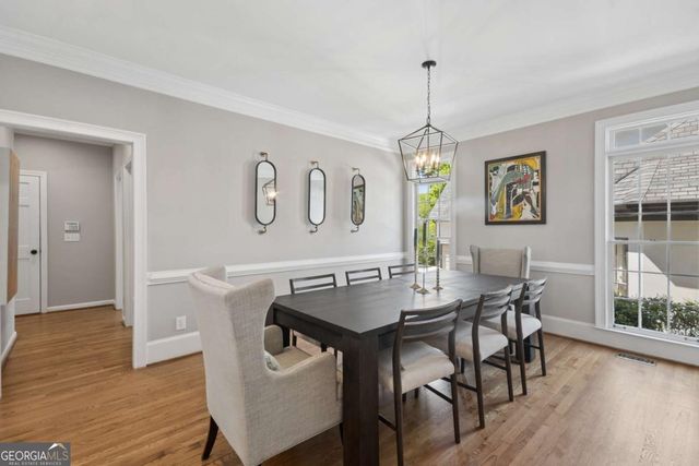 1058 Oakpointe Place, Dunwoody, GA 30338