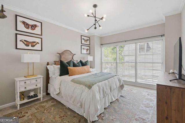 1058 Oakpointe Place, Dunwoody, GA 30338