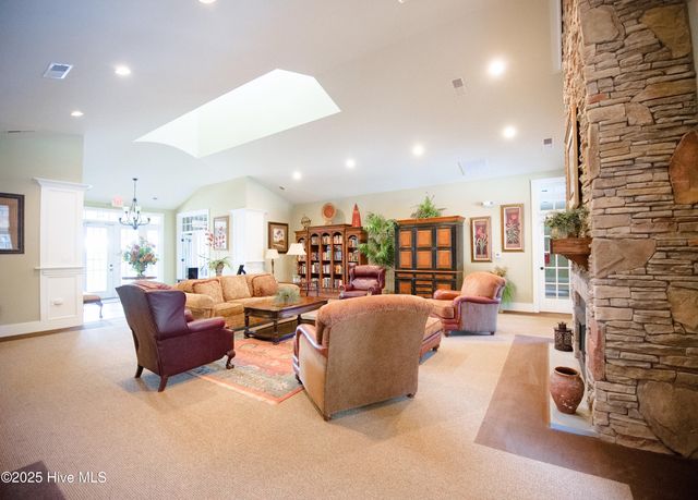 510 Crow Creek Drive NW, Calabash, NC 28467