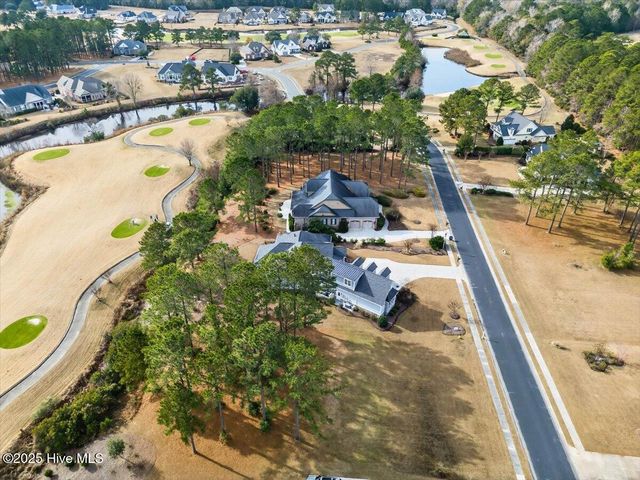 510 Crow Creek Drive NW, Calabash, NC 28467