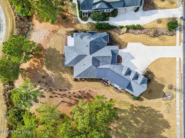 510 Crow Creek Drive NW, Calabash, NC 28467