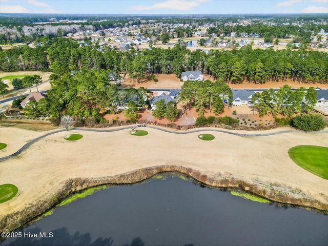 510 Crow Creek Drive NW, Calabash, NC 28467