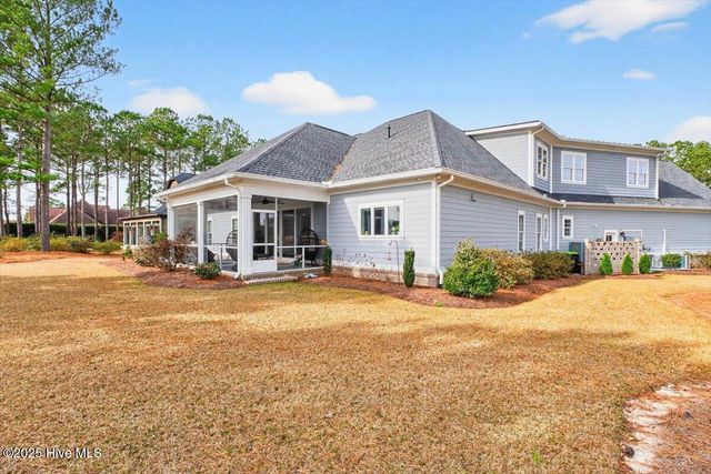 510 Crow Creek Drive NW, Calabash, NC 28467