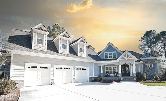 510 Crow Creek Drive NW, Calabash, NC 28467