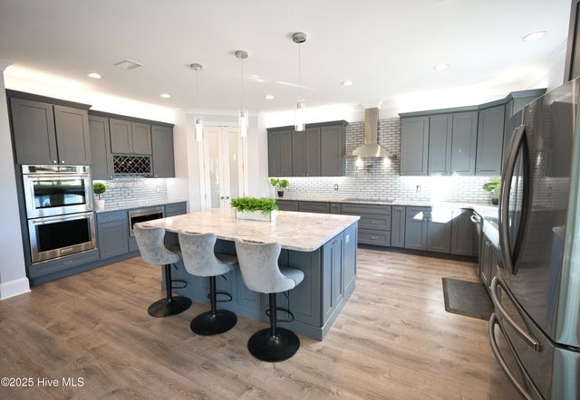 510 Crow Creek Drive NW, Calabash, NC 28467