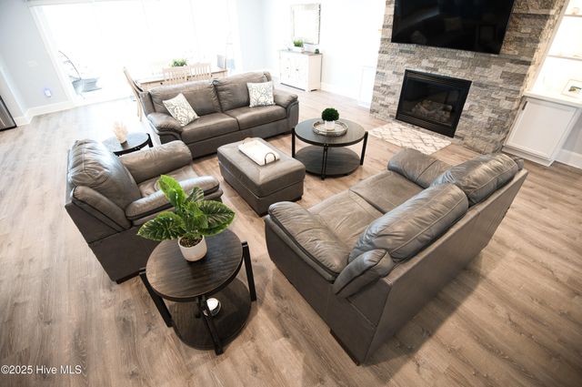 510 Crow Creek Drive NW, Calabash, NC 28467