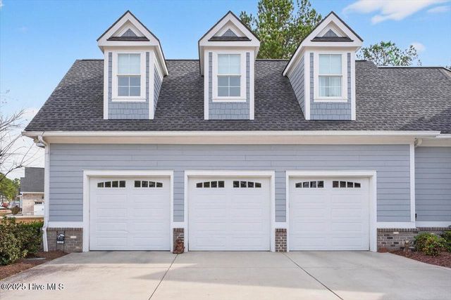 510 Crow Creek Drive NW, Calabash, NC 28467