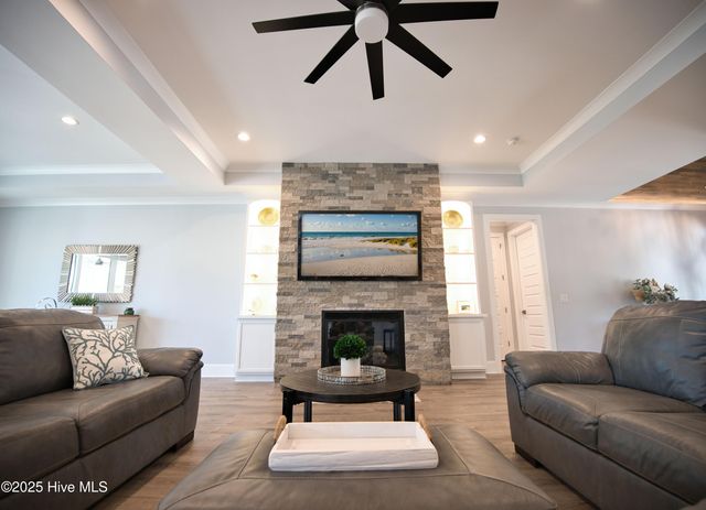 510 Crow Creek Drive NW, Calabash, NC 28467