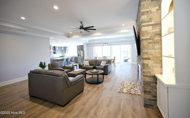 510 Crow Creek Drive NW, Calabash, NC 28467