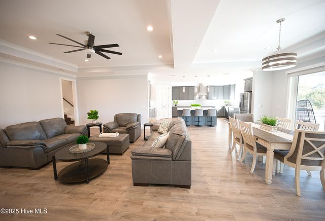 510 Crow Creek Drive NW, Calabash, NC 28467