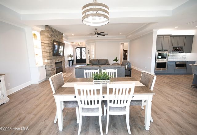 510 Crow Creek Drive NW, Calabash, NC 28467