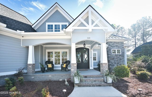 510 Crow Creek Drive NW, Calabash, NC 28467