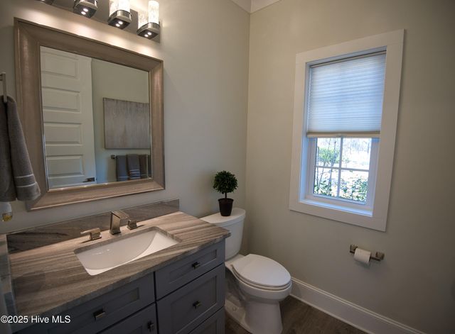 510 Crow Creek Drive NW, Calabash, NC 28467