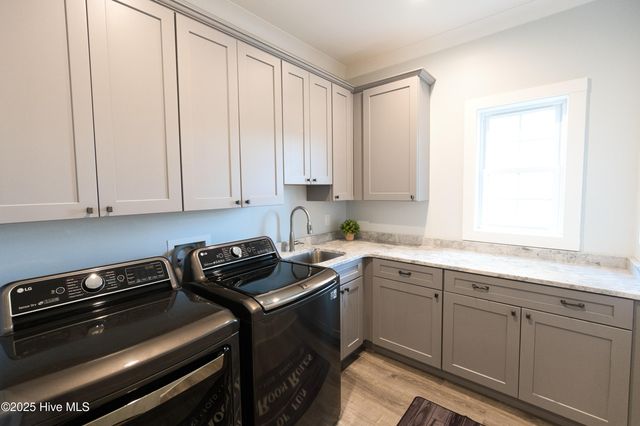 510 Crow Creek Drive NW, Calabash, NC 28467