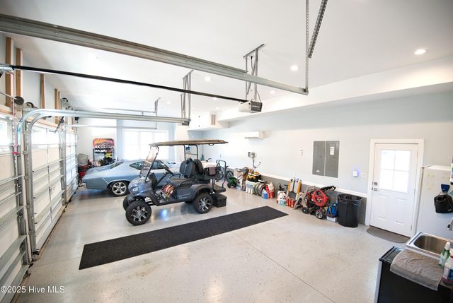 510 Crow Creek Drive NW, Calabash, NC 28467