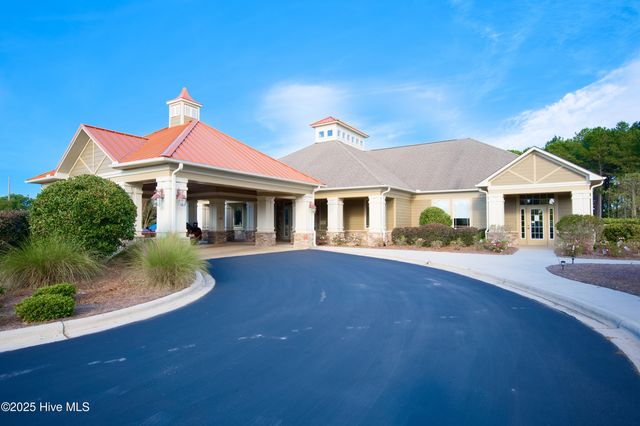 510 Crow Creek Drive NW, Calabash, NC 28467